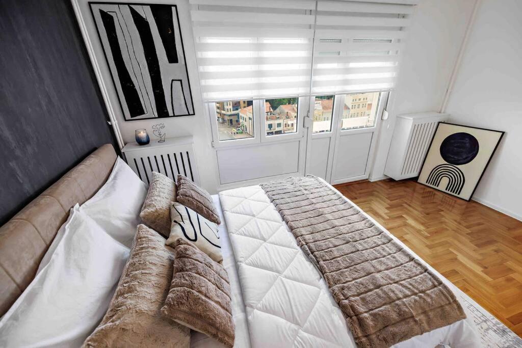 Lux Modern City Centre Self Check-In- Free Parking Ниш Екстер'єр фото